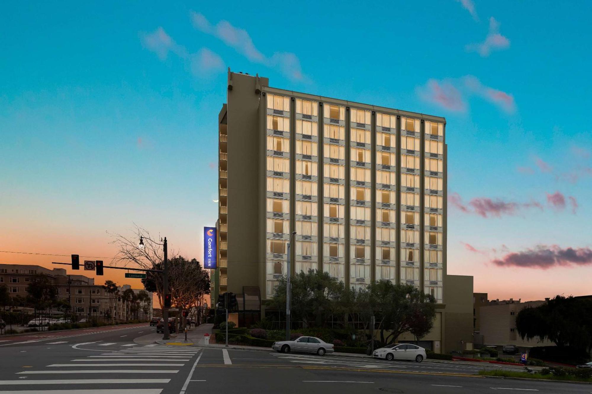 Comfort By The Bay Inn 3*
